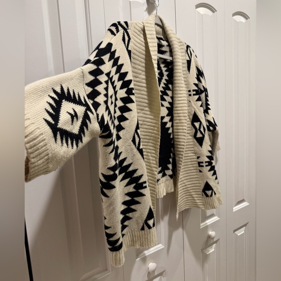 Forever 21 oversized western cozy knit Aztec dolman open cardigan black cream Sm - Picture 4 of 11